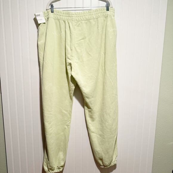 Nike Essentials Fleece Sweatpants Loose Fit Lime Green NEW Size XXL - Picture 7 of 9